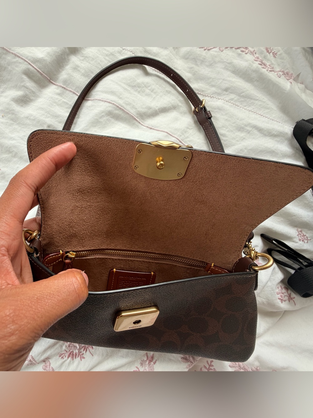 Coach Brown Signature Canvas and Leather Crossbody with Gold Hardware - Picture 4 of 7